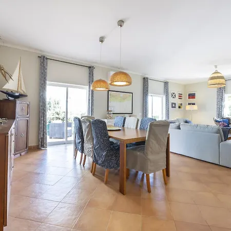 Coolhouses Algarve Luz, Casa Amendoeiras Luz