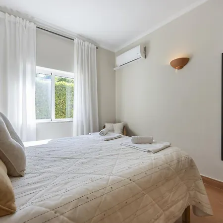 Coolhouses Algarve Luz, Casa Amendoeiras וילה Senhora da Luz