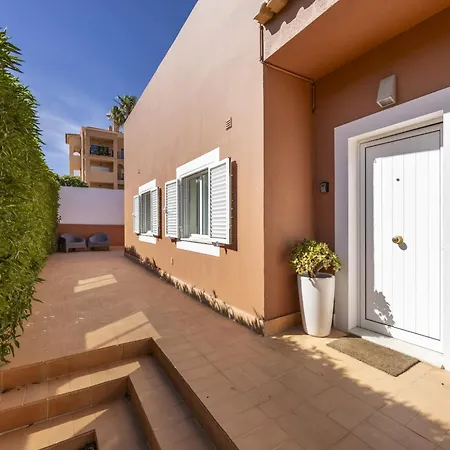 Coolhouses Algarve Luz, Casa Amendoeiras